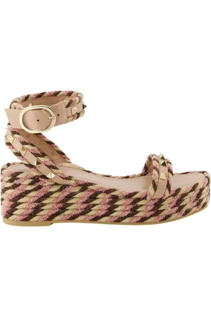 VALENTINO GARAVANI Schoenen, Dames, Roze, 40 EU, Leer, Raffia Wedge Sandalen Rockstud Collectie