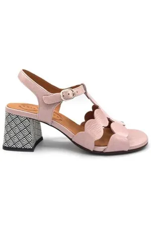 Chie Mihara Schoenen, Dames, Roze, 39 EU, Leer, Roze Leren Sandaal met Gespsluiting
