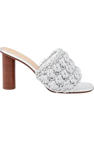 J.W.Anderson Schoenen, Dames, Grijs, 38 EU, Leer, Zilveren Sandalen met Hak en Geweven Band