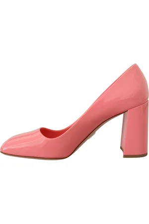 Prada Schoenen, Dames, Roze, 36 EU, Leer, Elegante Roze Pumps met Vierkante Neus