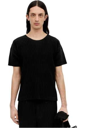 Issey Miyake Tops, Heren, Zwart, L, Polyester, Basic Crewneck Geplooide Top