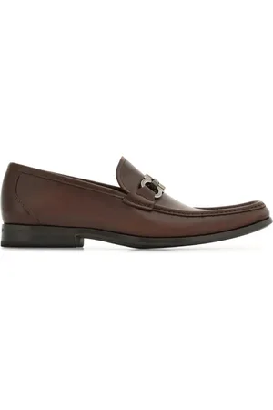 Salvatore Ferragamo Schoenen, Heren, Bruin, 43 EU, Elegante Bruine Loafer met Zilveren Logo