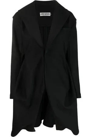 Issey Miyake Jassen, Dames, Zwart, M, Zwarte Oversized Gedrapeerde Jas