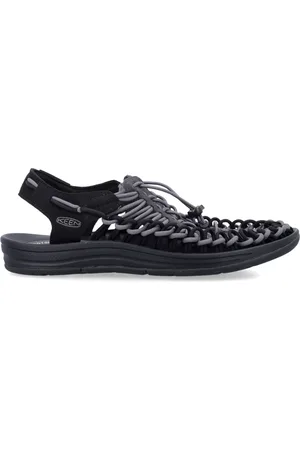 Keen Schoenen, Heren, Zwart, 41 EU, Sandalen met bungeekoord en gewatteerde tussenzool