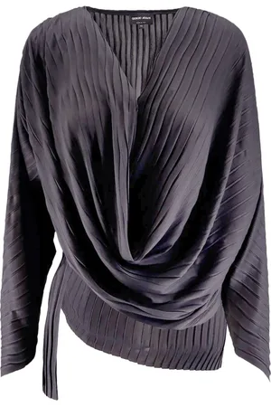 Giorgio Armani Blouses & Shirts, Dames, Grijs, M, Polyester, Stijlvolle Grijze T-shirts en Polos