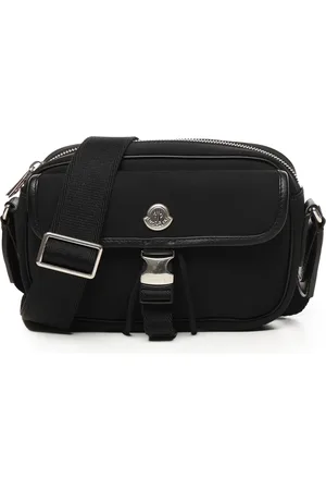 Moncler Tassen, Dames, Zwart, ONE Size, Nylon, Zwarte Nylon Schoudertas met Gesp