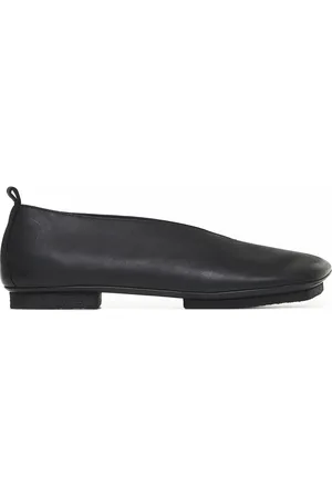 UMA WANG Schoenen, Dames, Zwart, 38 EU, Leer, Zwarte platte schoenen Elegant stijl