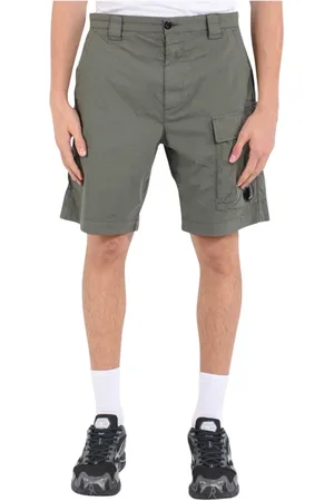 C.P. Company Korte broeken, Heren, Groen, M, Katoen, Cargo shorts met verborgen rits
