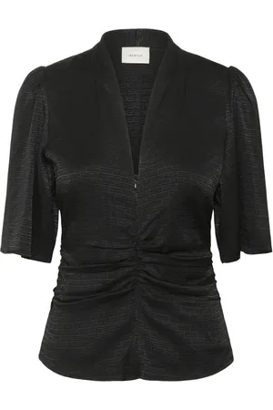 Gestuz Blouses & Shirts, Dames, Zwart, 2Xs, Zwarte blouse met gerimpelde voorkant
