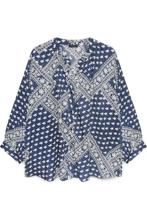 Fiorella rubino Blouses & Shirts, Dames, Blauw, 5Xl, Wijde overhemdblouse met bandana-print