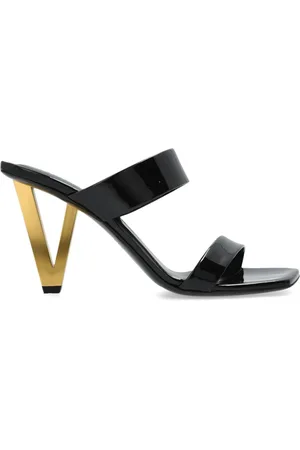 VERSACE Schoenen, Dames, Zwart, 39 EU, Zwarte Patentleren Sandalen met V-vormige Hak