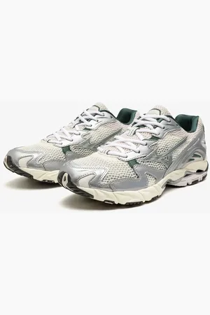 Mizuno Schoenen, Dames, Wit, 36 1/2 EU, Nylon, Wave Rider 10 Schoenen