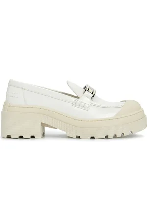 Dior Schoenen, Dames, Wit, 36 EU, Leer, Witte Leren Loafers Elegante Stijl