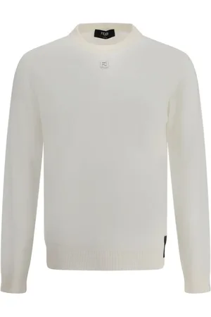 Fendi Truien, Heren, Wit, S, Wol, Geribbelde wollen trui met metalen plaat