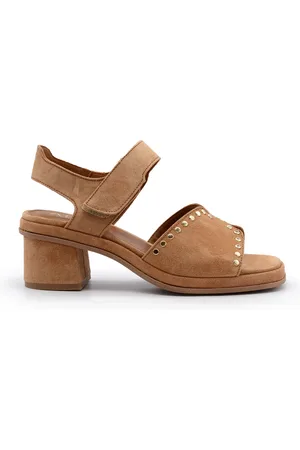 Alpe Schoenen, Dames, Bruin, 38 EU, Suède, Bruine Leren Sandalen met Zilveren Studs