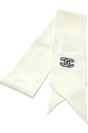 CHANEL Pre-owned, Dames, Wit, ONE Size, Pre-owned Silk scarves