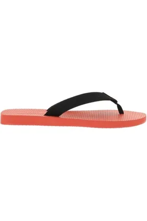 The Row Schoenen, Dames, Rood, 40 EU, Minimalistische Flip Flop met reliëflogo