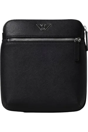 Emporio Armani Tassen, Heren, Zwart, ONE Size, Leer, Zwarte Schoudertas Stijlvol Ontwerp