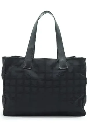 CHANEL Pre-owned, Dames, Zwart, ONE Size, Nylon, Pre-owned Nylon handbags