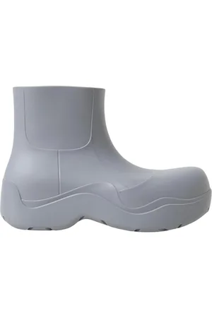 Bottega Veneta Schoenen, Dames, Grijs, 39 EU, Grijze Rubber Enkellaarzen Gewatteerd Ontwerp