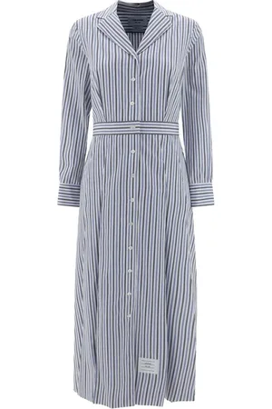 Thom Browne Kleedjes, Dames, Blauw, S, Gestreepte Ruffle Chemisier Jurk