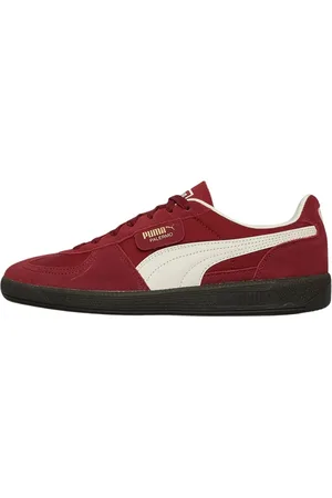 PUMA Schoenen, Heren, Rood, 44 EU, Rode en witte sneakers met zwarte zool