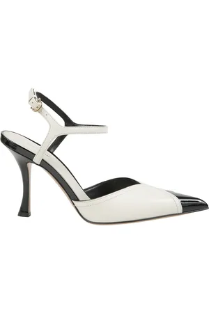 Salvatore Ferragamo Schoenen, Dames, , 37 1/2 EU, Leer, Elegante hakken met stijlvolle details