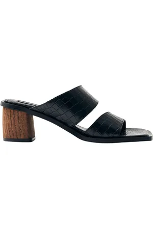 ALOHAS Schoenen, Dames, Zwart, 39 EU, Zwarte leren sandalen
