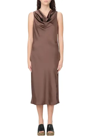 Patrizia Pepe Kleedjes, Dames, Bruin, XS, Elegante Ivoor Midi Jurk met V-Hals