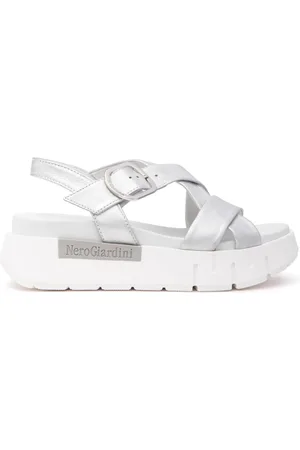 Nero Giardini Schoenen, Dames, Grijs, 36 EU, Leer, Zilveren Sandalen Platform Gesp Sluiting