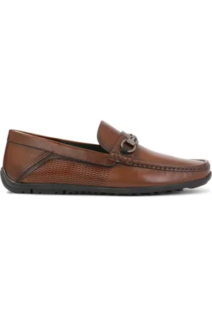 Kazar Schoenen, Heren, Bruin, 45 EU, Leer, Comfortabele mocassins met metalen decoratie