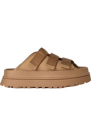 UGG Schoenen, Dames, Bruin, 37 EU, Polyester, Bruine Sandalen met Klittenbandsluiting