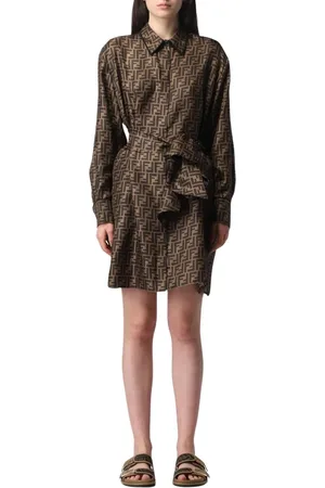 Fendi Kleedjes, Dames, Bruin, M, Logo Shirtjurk Mini