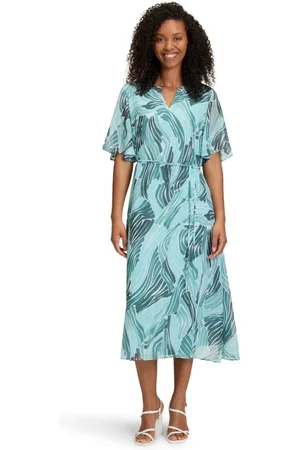 Betty & Co Kleedjes, Dames, Groen, M, Leer, Chiffon jurk met vleermuismouwen