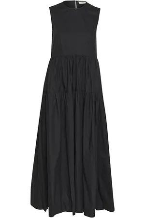 INWEAR Kleedjes, Dames, Zwart, M, Katoen, Elegante Zwarte Lange Jurk met Ruches