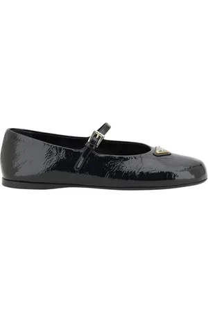 Prada Schoenen, Dames, Zwart, 38 EU, Zwarte Lakleren Mary Jane Flats