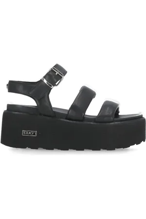Cult Schoenen, Dames, Zwart, 38 EU, Leer, Zwarte leren sandalen met metalen details