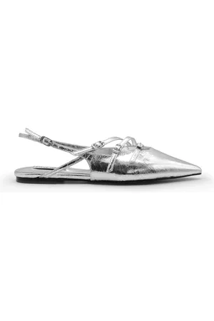 Steve Madden Schoenen, Dames, Grijs, 38 1/2 EU, Leer, Zilveren Sandalen met Verstelbare Band