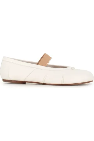 Maison Margiela Schoenen, Dames, , 39 EU, Katoen, Ivoor Ballerina Schoenen met Distressed Elastische Band