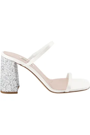 Miu Miu Schoenen, Dames, Wit, 39 EU, Leer, Glinsterende open-teen leren muilezels