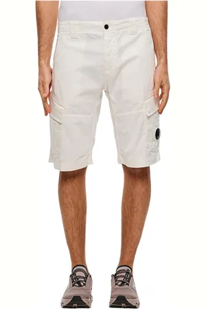 C.P. Company Korte broeken, Heren, Wit, L, Leer, Khaki Multi Pocket Cargo Shorts Lightweight