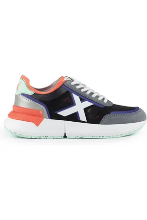 Munich Schoenen, Dames, Veelkleurig, 42 EU, Stijlvolle Versus Zwarte Sneakers