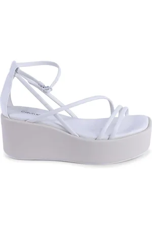 Calvin Klein Schoenen, Dames, Wit, 37 EU, Leer, Witte Multi Strap Sleehak Sandalen