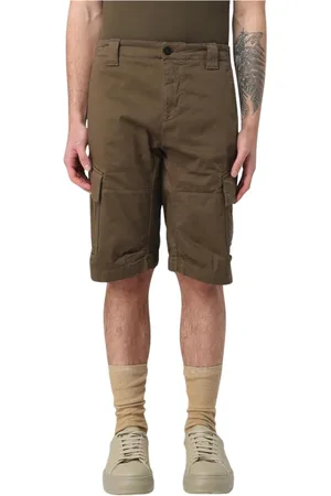 C.P. Company Korte broeken, Heren, Groen, XL, Leer, Khaki Cargo Shorts met Zakken