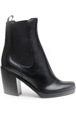 Prada Schoenen, Dames, Zwart, 36 EU, Leer, Zwarte leren enkellaars elastische zijkanten