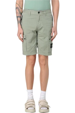 Stone Island Korte broeken, Heren, Groen, W37, Stijlvolle Cargo Shorts met Meerdere Zakken