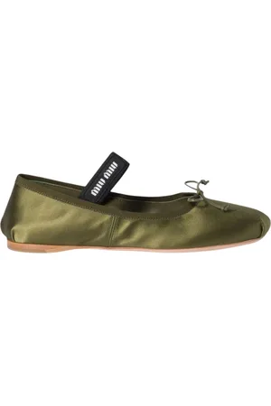 Miu Miu Schoenen, Dames, Groen, 36 EU, Satijn, Groene Satijnen Ballet Flats