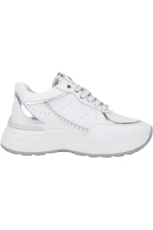Janet&Janet Schoenen, Dames, Wit, 39 EU, Stijlvolle Sneakers voor Vrouwen