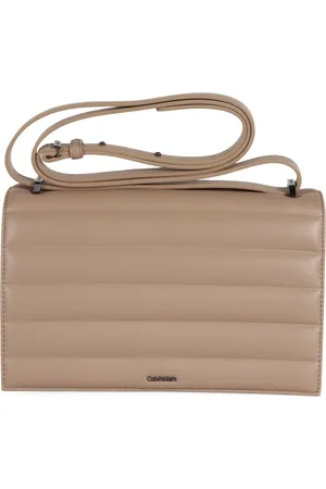 Calvin Klein Tassen, Dames, , ONE Size, Leer, Gewatteerde Schoudertas met Logoplaatje