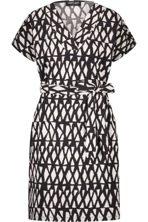 Lady Day Kleedjes, Dames, Zwart, L, Ruta Print Reisjurk met V-Hals